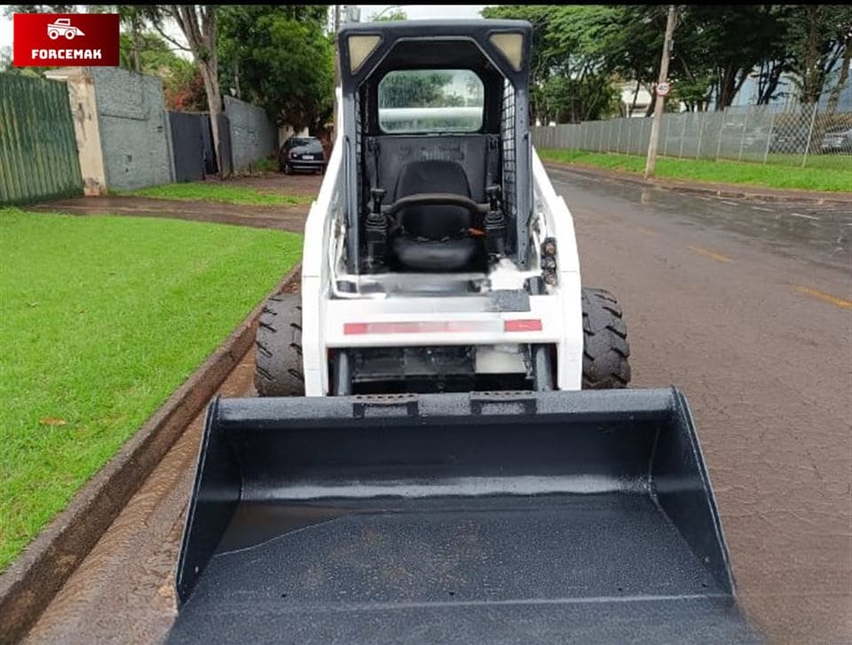 Mini Carregadeira Bobcat S175 2011 - Imagem 4