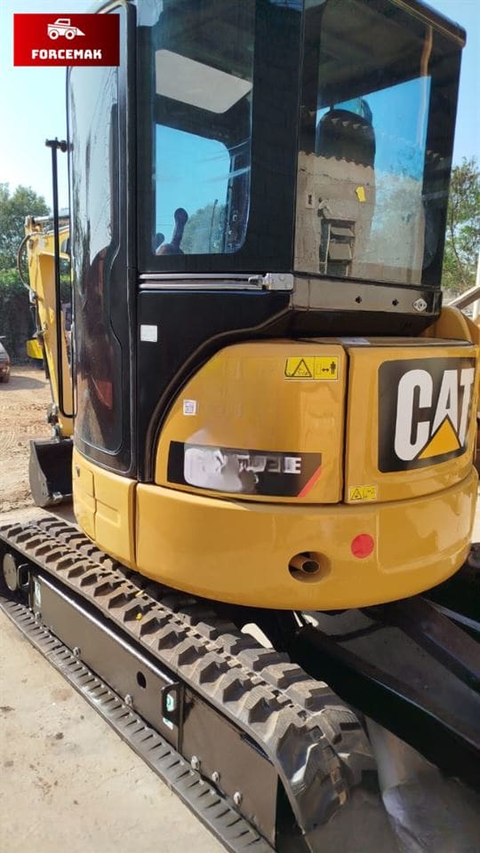 Mini Escavadeira Caterpillar 303.5E CR 2013 - Imagem 1