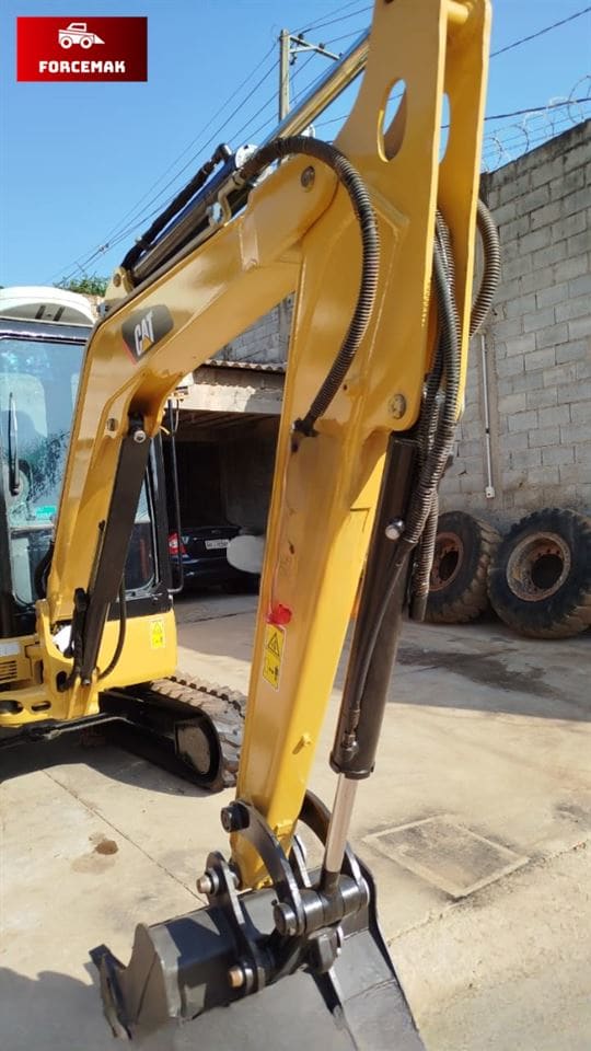 Mini Escavadeira Caterpillar 303.5E CR 2013 - Imagem 8