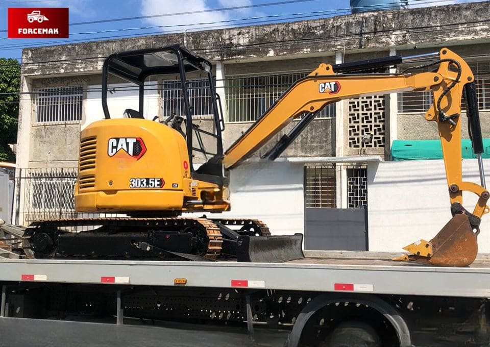 Mini Escavadeira Caterpillar 303.5E CR 2020 - Imagem 1