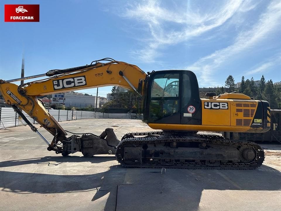 Escavadeira JCB JS235 LC 2019 - Imagem 1
