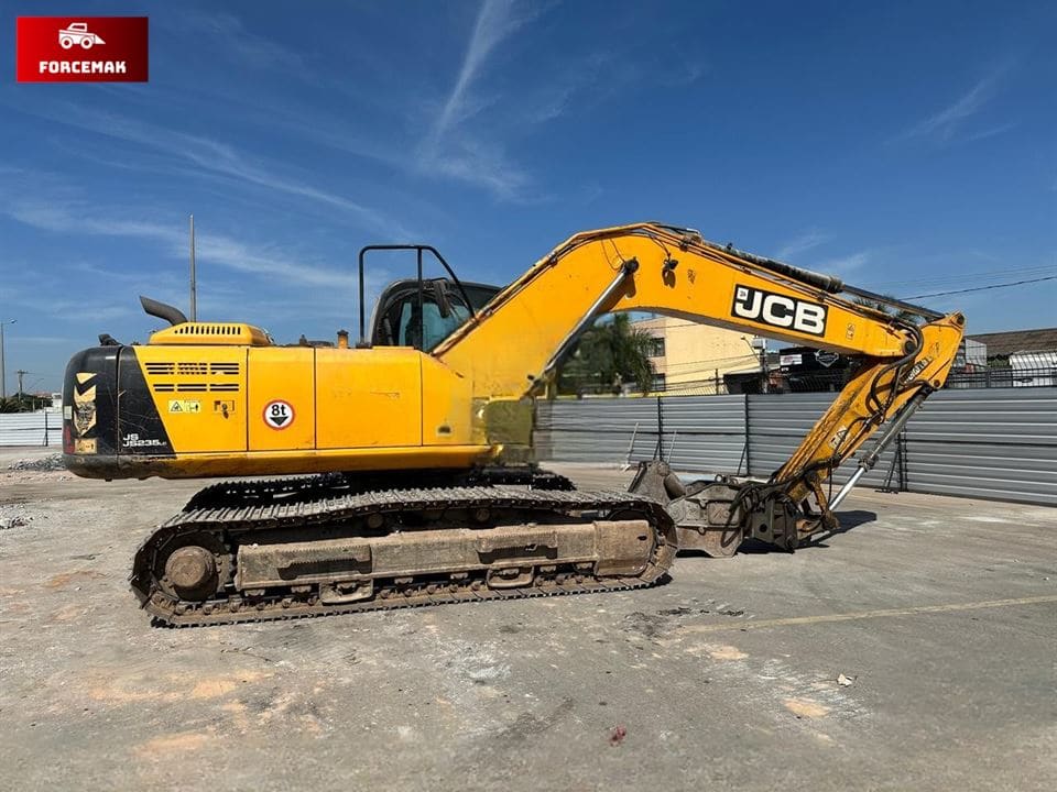 Escavadeira JCB JS235 LC 2019 - Imagem 2
