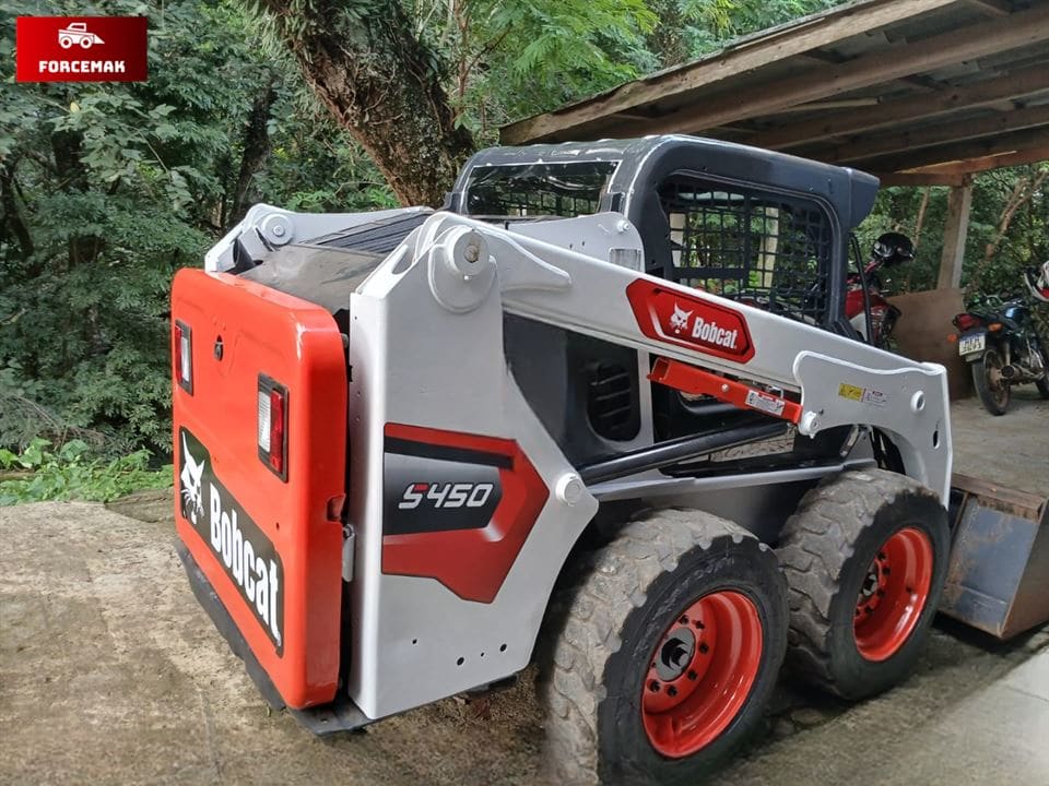 Mini Carregadeira Bobcat S450 2017 - Imagem 1