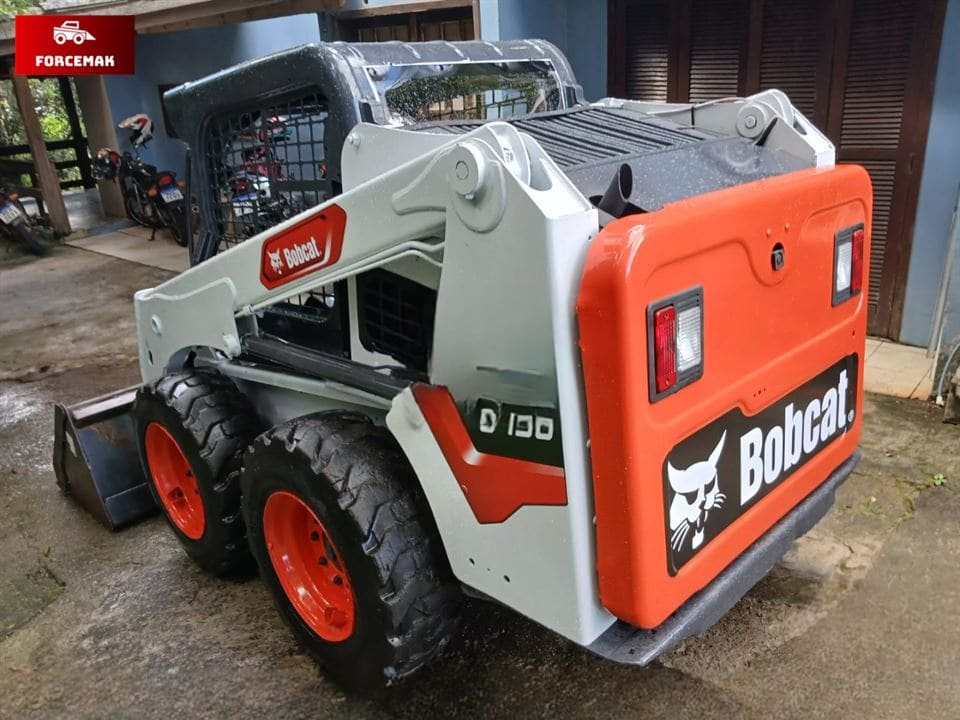 Mini Carregadeira Bobcat S450 2017 - Imagem 3