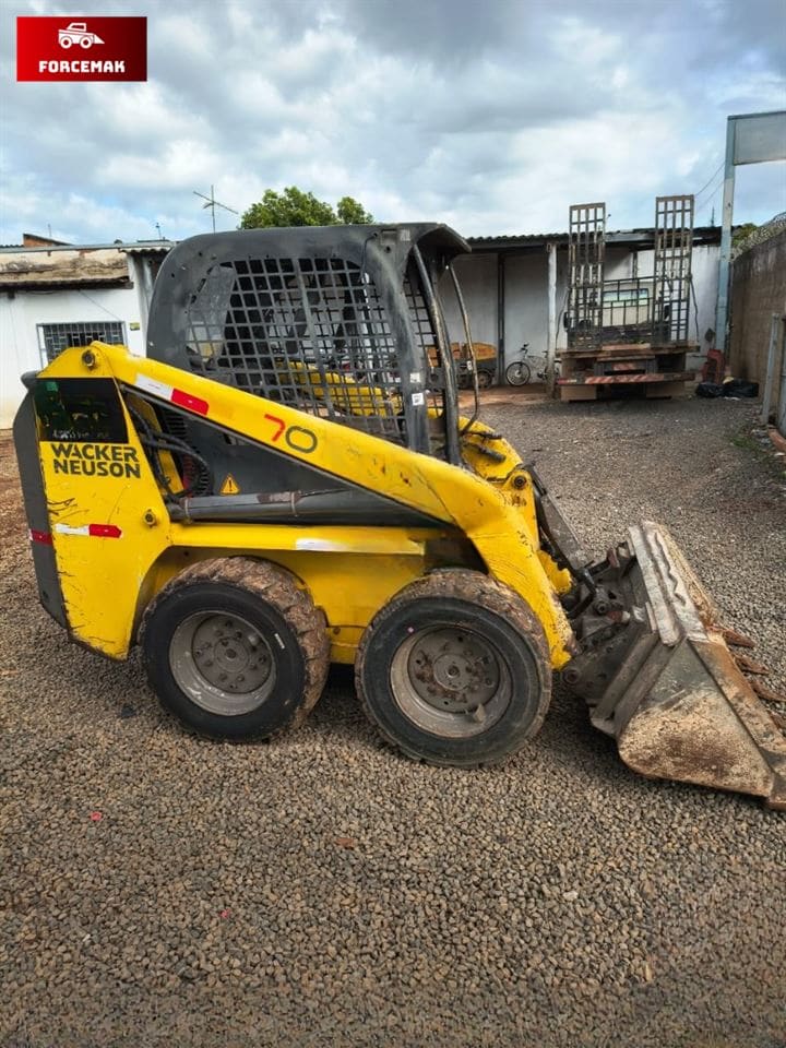 Mini Carregadeira Wacker Neuson 701s 2014 - Imagem 1
