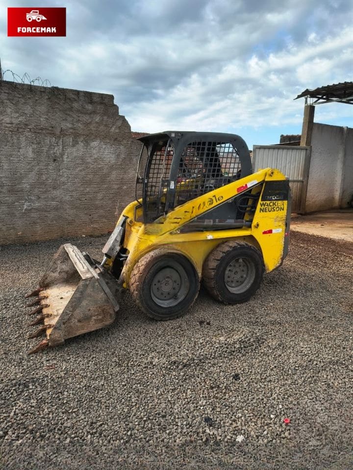 Mini Carregadeira Wacker Neuson 701s 2014 - Imagem 2