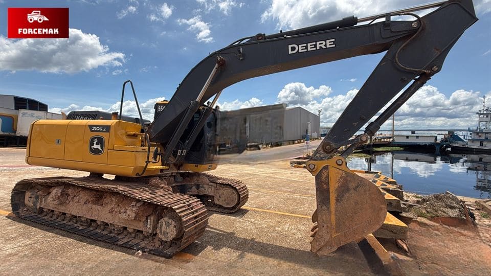 Escavadeira John Deere 210G 2023 - Imagem 3
