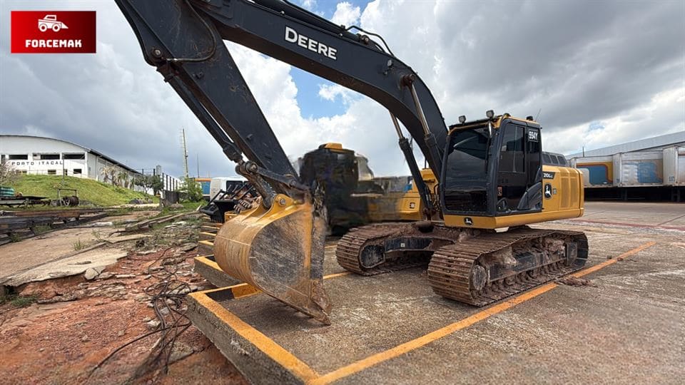 Escavadeira John Deere 210G 2023 - Imagem 6