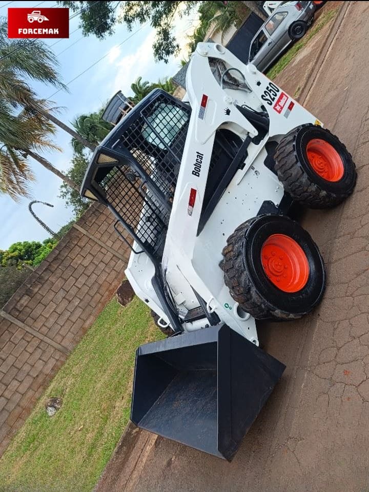 Mini Carregadeira Bobcat S250 2012 - Imagem 6