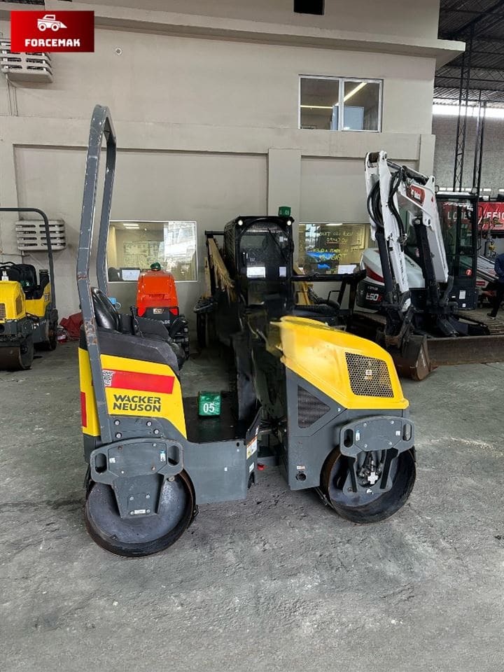 Rolo compactador Wacker Neuson RD12A 2023 - Imagem 3