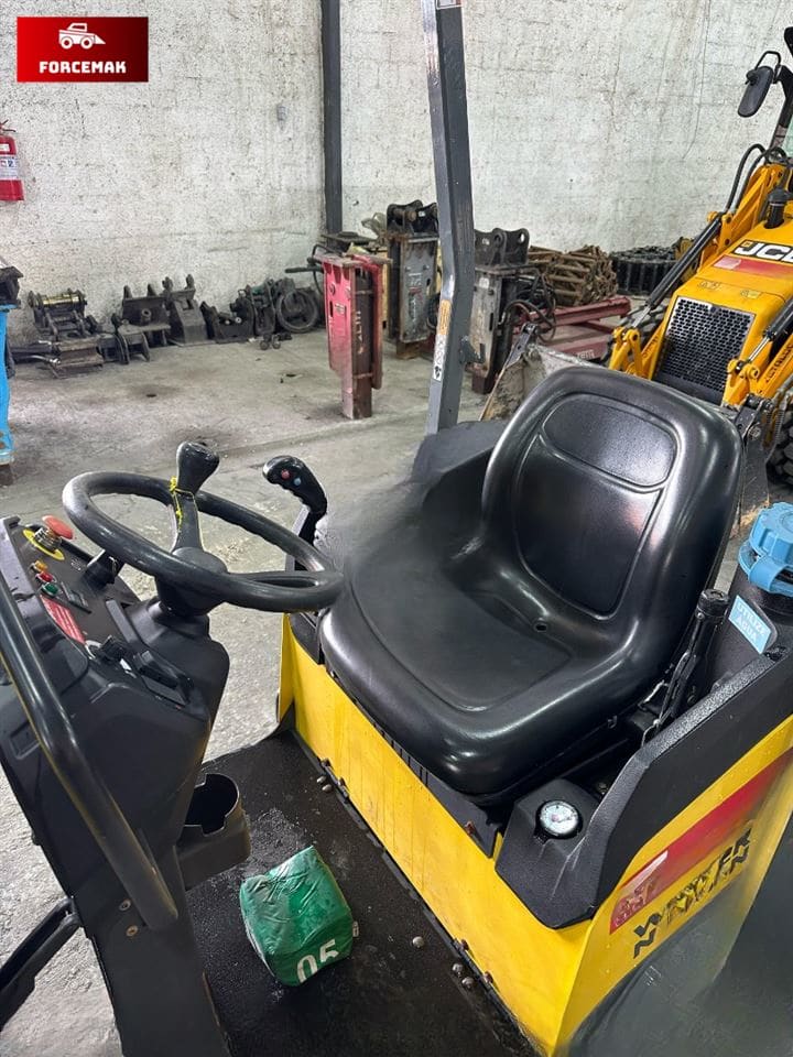 Rolo compactador Wacker Neuson RD12A 2023 - Imagem 6