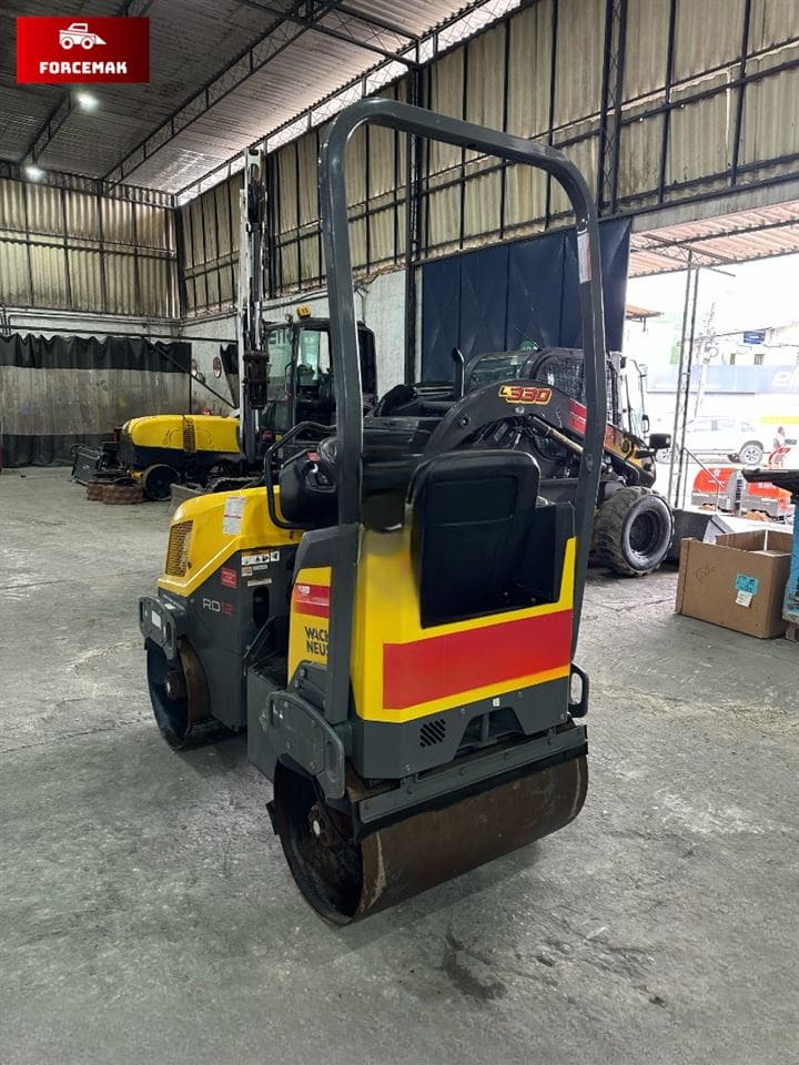 Rolo compactador Wacker Neuson RD12A 2023 - Imagem 7