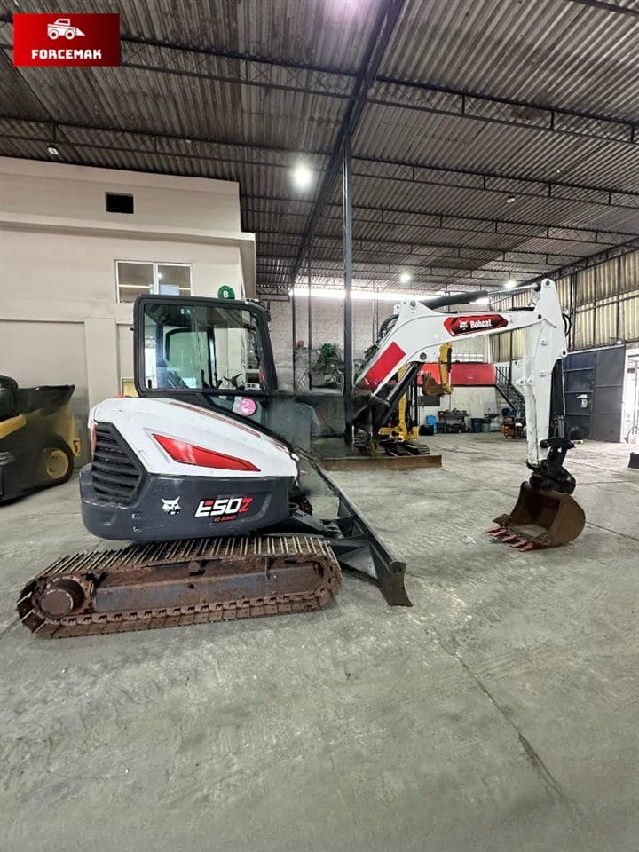 Mini Escavadeira Bobcat E50 2023 - Imagem 2