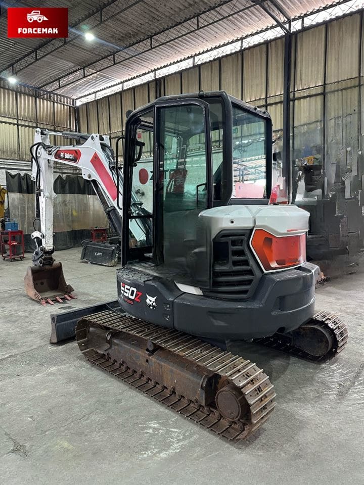 Mini Escavadeira Bobcat E50 2023 - Imagem 5