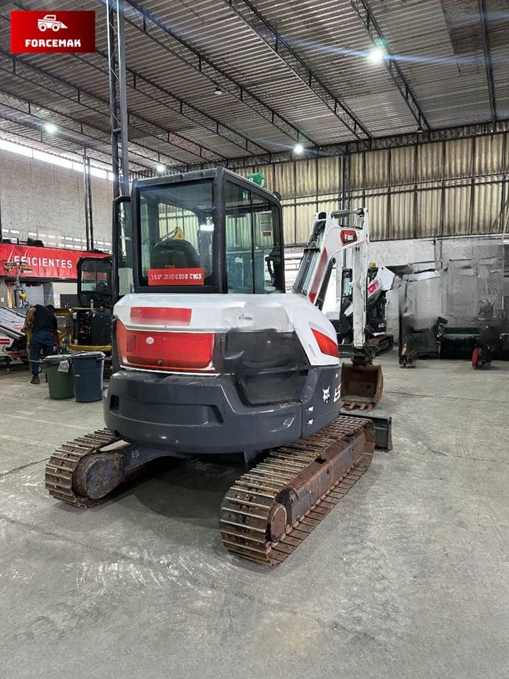 Mini Escavadeira Bobcat E50 2023 - Imagem 6