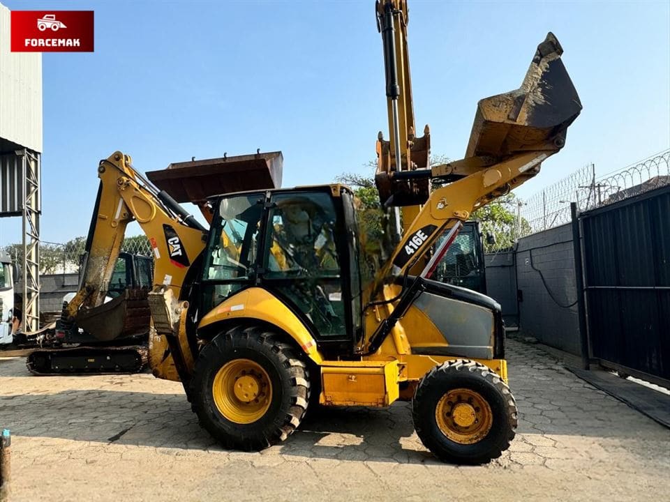 Retroescavadeira Caterpillar 416E 2014 - Imagem 1