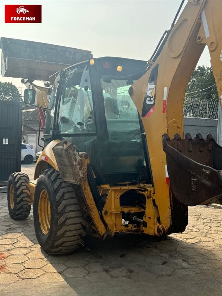 Retroescavadeira Caterpillar 416E 2014 - Imagem 4