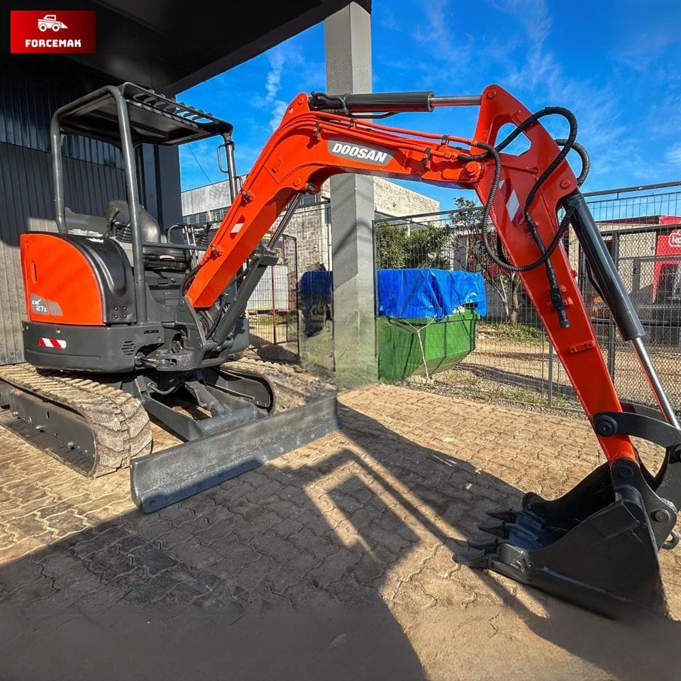 Mini Escavadeira Doosan DX27z 2014 - Imagem 6