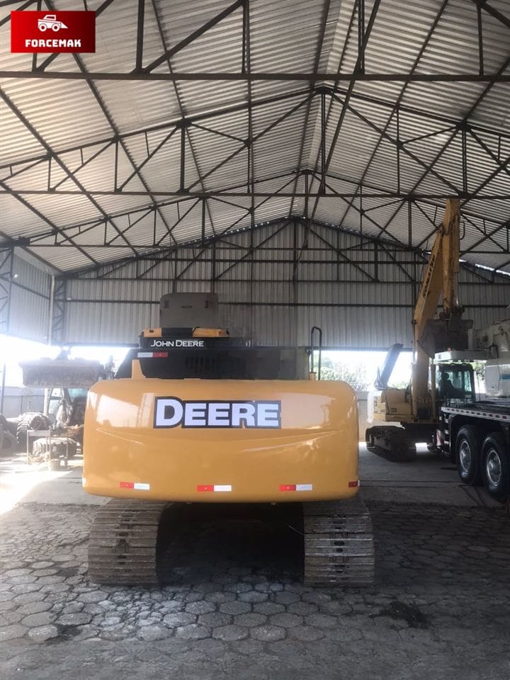 Escavadeira John Deere 210G 2017 - Imagem 4