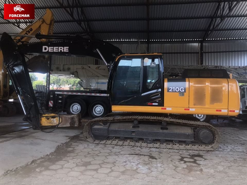 Escavadeira John Deere 210G 2017 - Imagem 6