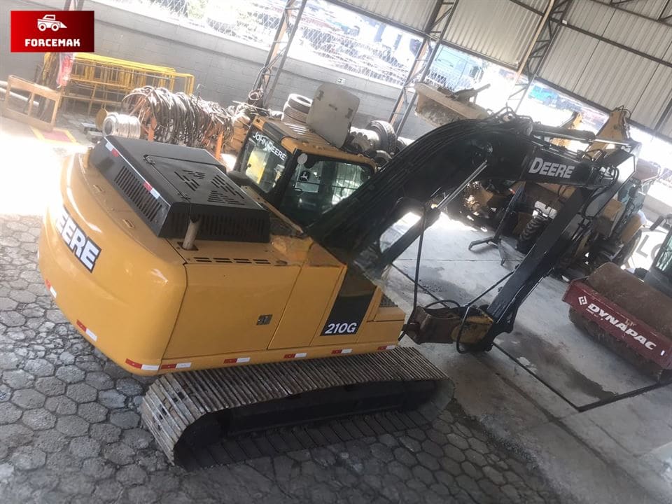 Escavadeira John Deere 210G 2017 - Imagem 7