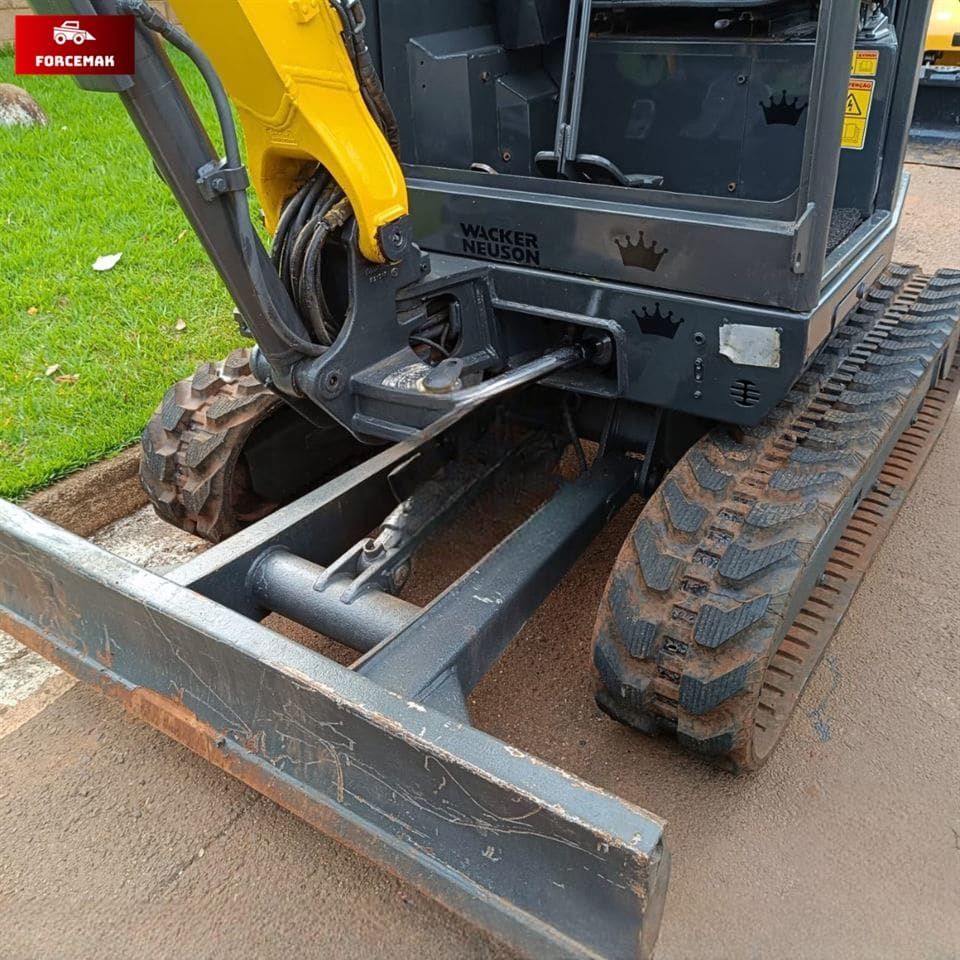 Mini Escavadeira Wacker Neuson EZ28 2014 - Imagem 7