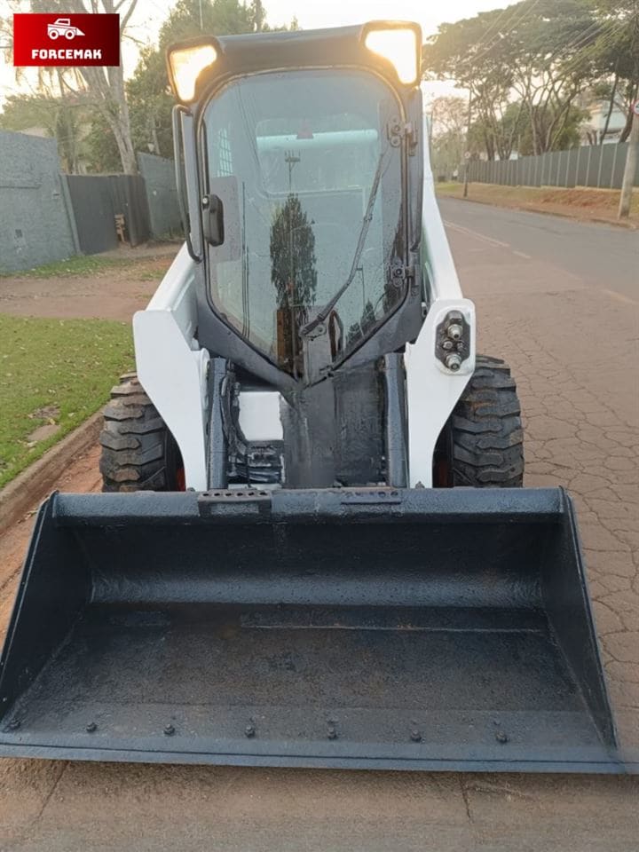 Mini Carregadeira Bobcat S570 2019 - Imagem 3