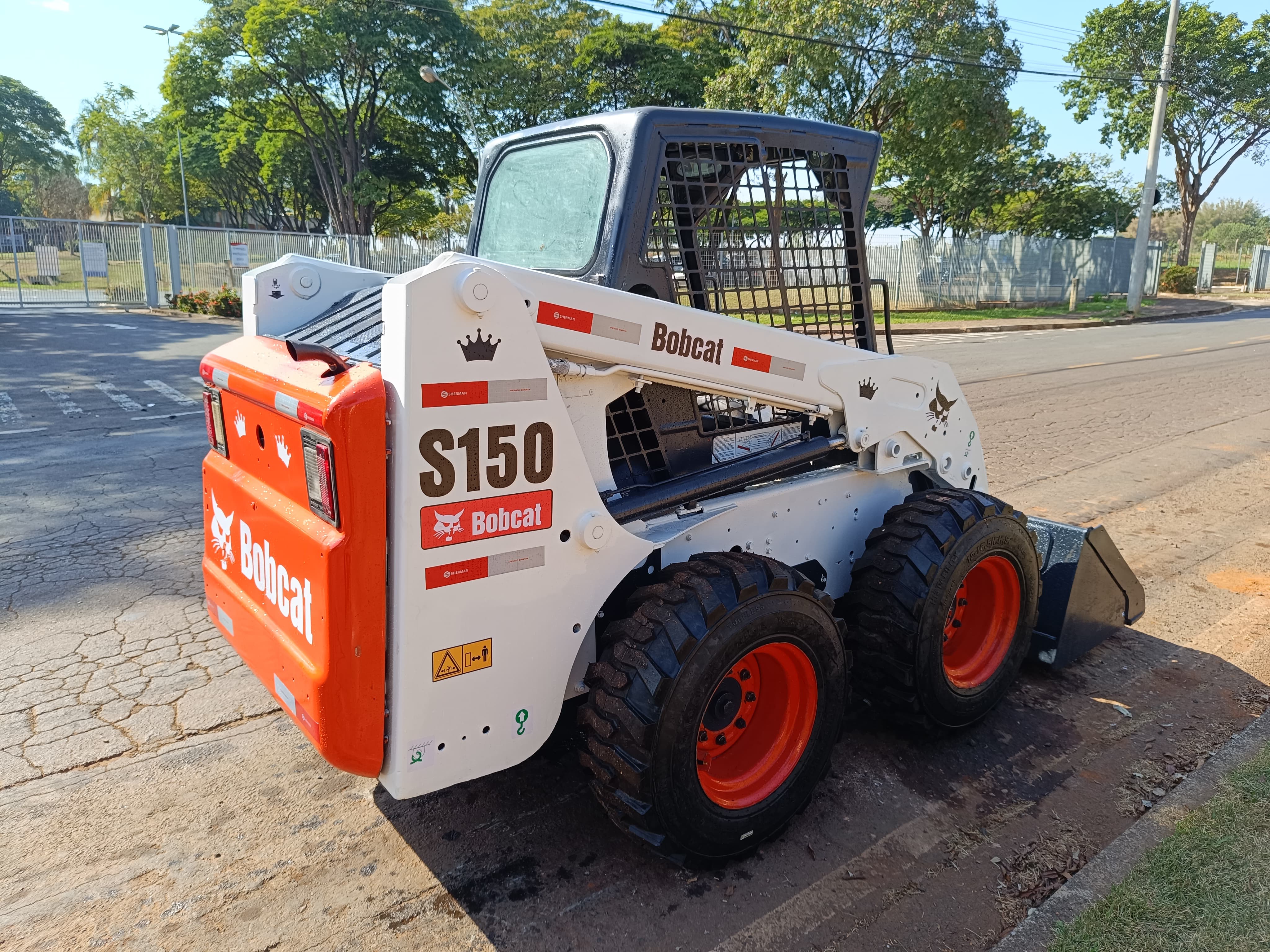 Mini Carregadeira Bobcat S150 2012 - Imagem 9