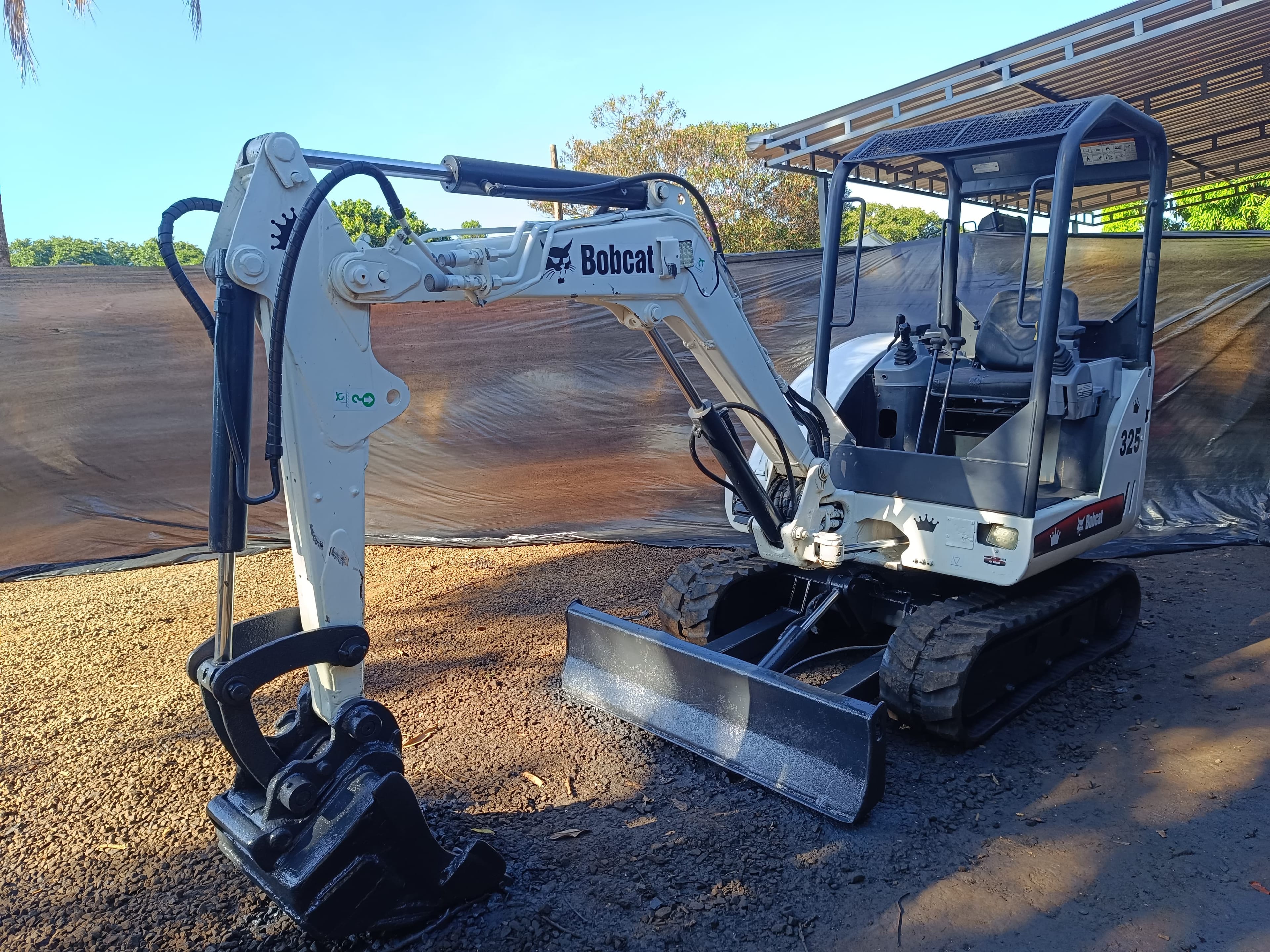 Mini Escavadeira Bobcat 325 2011 - Imagem 7