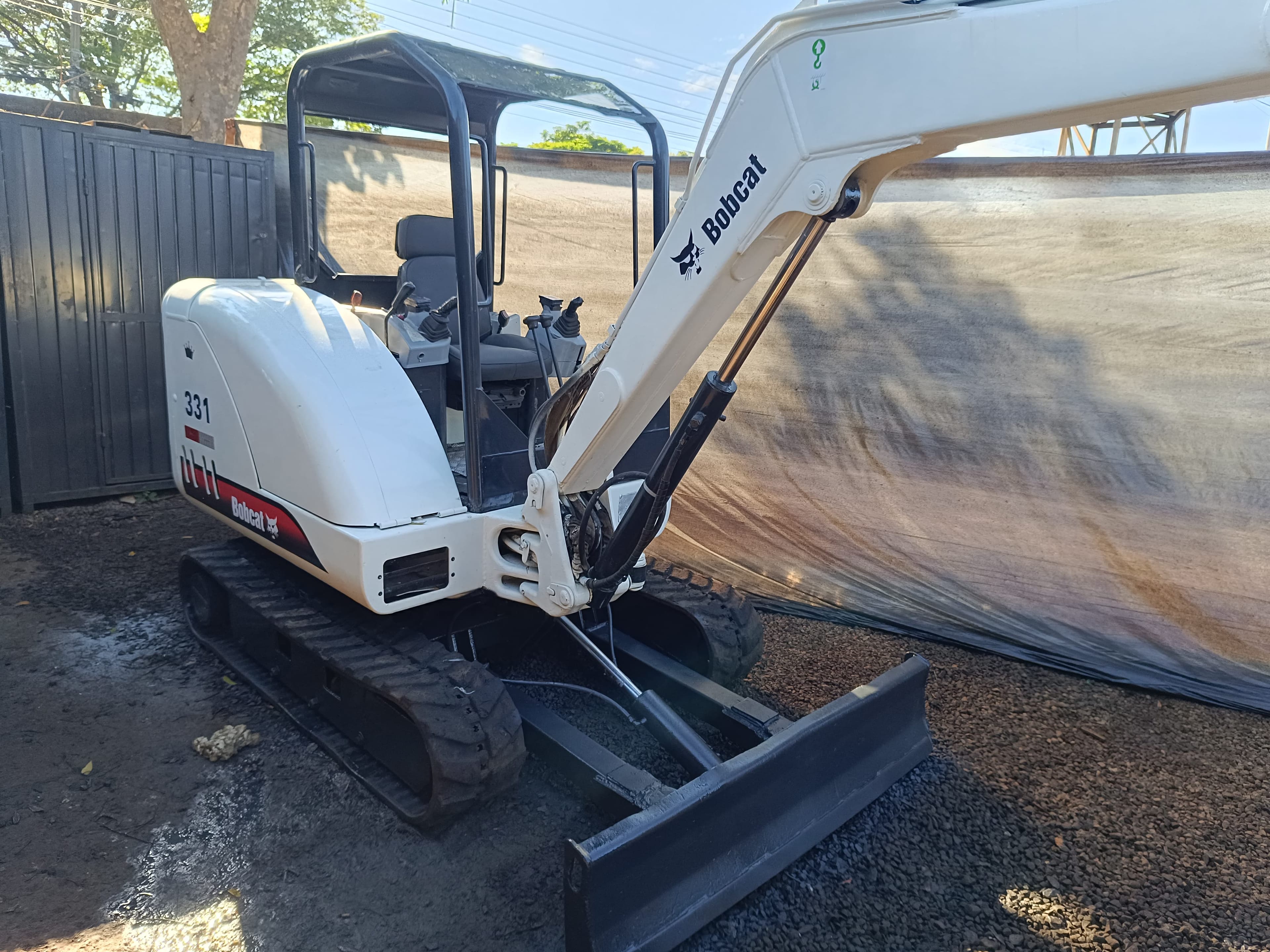 Mini Escavadeira Bobcat 331 2007 - Imagem 9