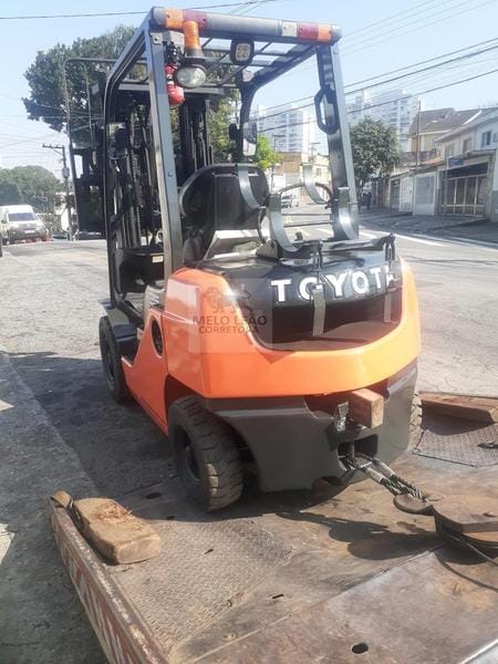 Empilhadeira Toyota 8FG 25B 2019 - Imagem 1