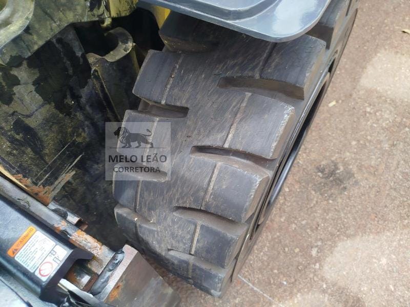 Empilhadeira Toyota 8FGJ35 2019 - Imagem 12