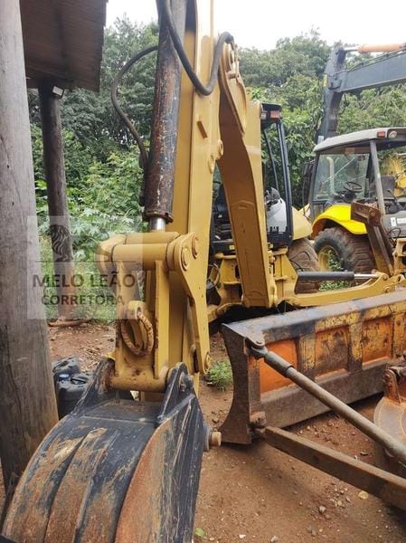 Retroescavadeira Caterpillar 416E 2013 - Imagem 14