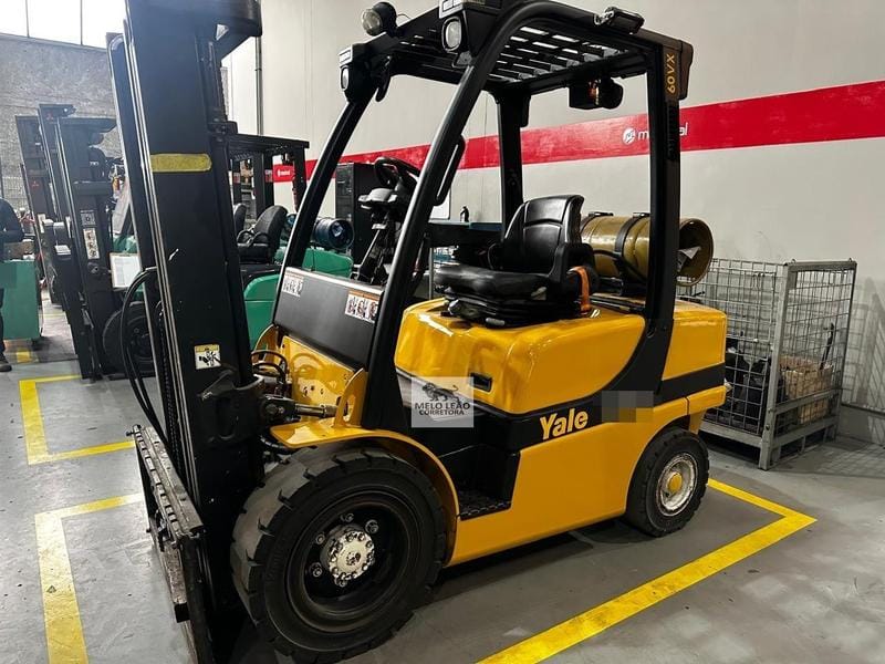 Empilhadeira Yale GDP 060 VX 2011 - Imagem 5