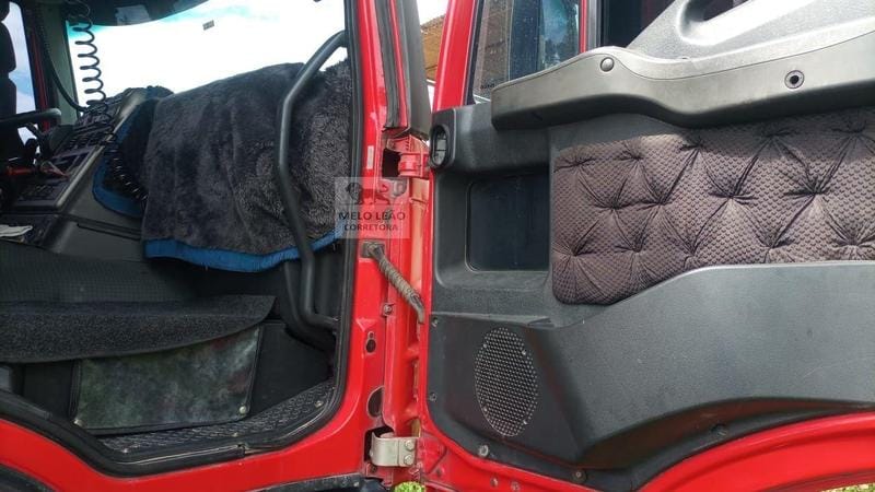 Caminhão Iveco Stralis 570S41T 2011 - Imagem 10