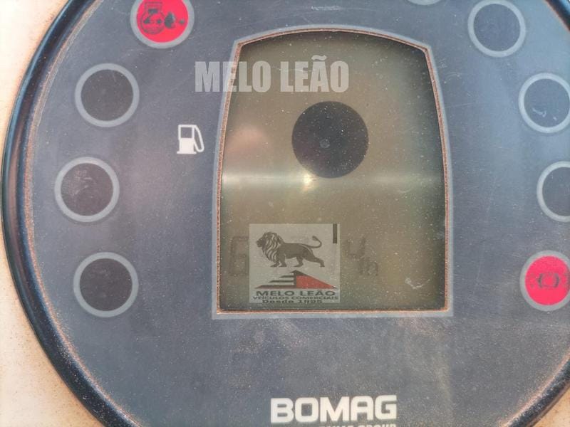Rolo compactador Bomag BW211 D40 2010 - Imagem 4