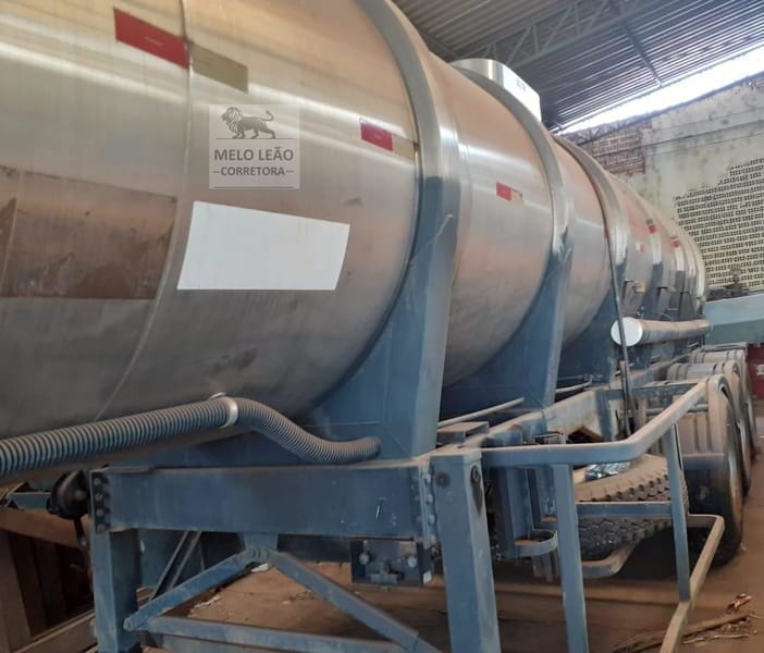 Carreta Kronorte tanque ST27 Inox 20.000 Litros 2005 - Imagem 7