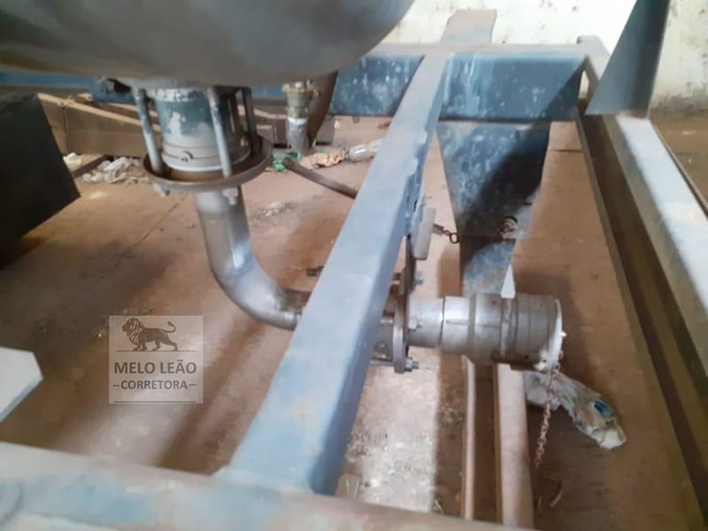 Carreta Kronorte tanque ST27 Inox 20.000 Litros 2005 - Imagem 21