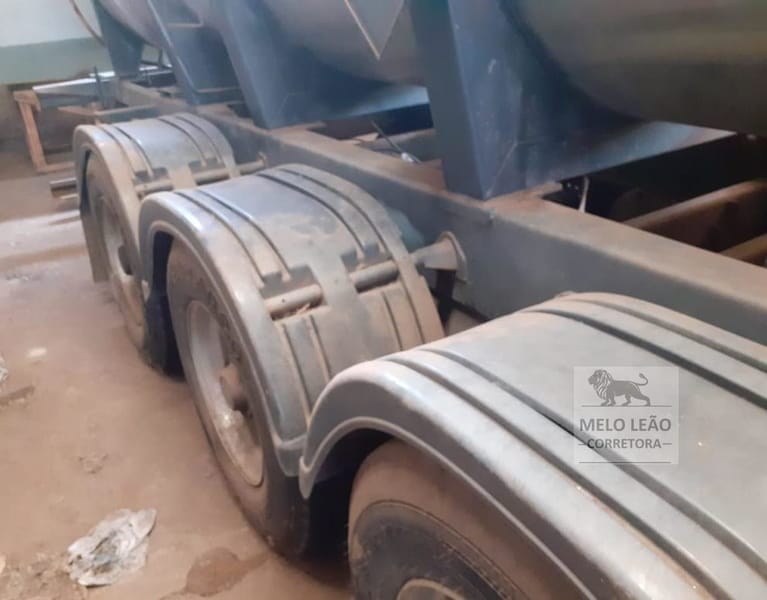 Carreta Kronorte tanque ST27 Inox 20.000 Litros 2005 - Imagem 23