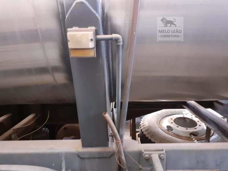 Carreta Kronorte tanque ST27 Inox 20.000 Litros 2005 - Imagem 30