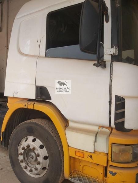 Cavalo Mecânico Scania P114 GA 4x2 NZ 330 2000 - Imagem 2
