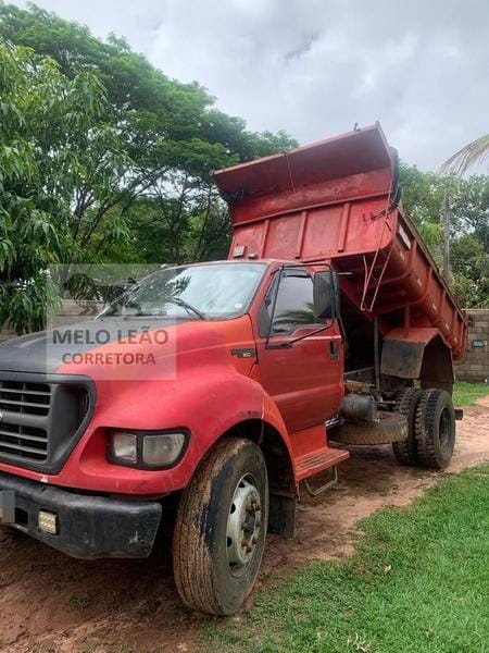 Caminhão Basculante Ford F 12.000 2000 - Imagem 3