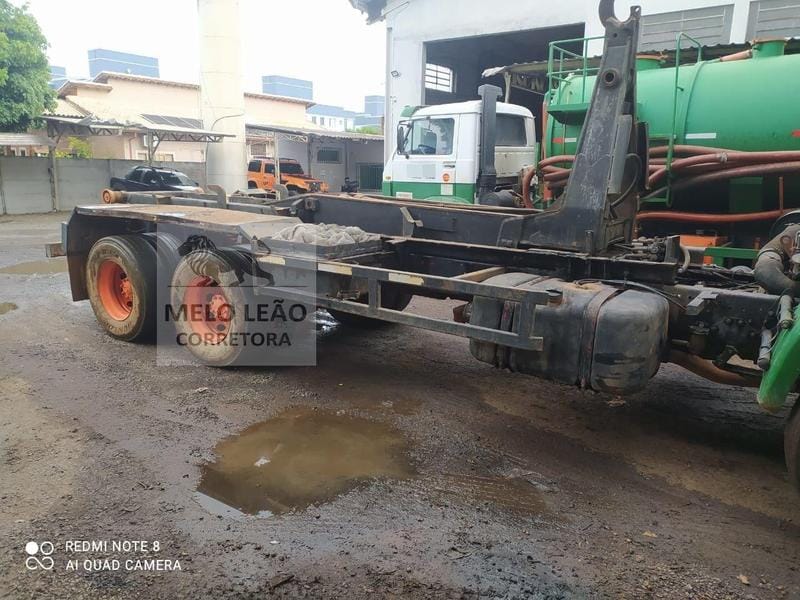 Roll On Imave Volkswagen 24.250 Work 6x4 1996 - Imagem 8