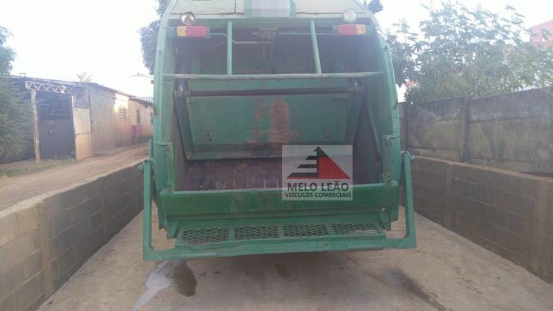 compactador de lixo Ford / Equitrans F-11000 / 15m³ 1989 - Imagem 3