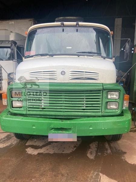 Limpa Fossa Mercedes Benz L1516 6x2 1985 - Imagem 2