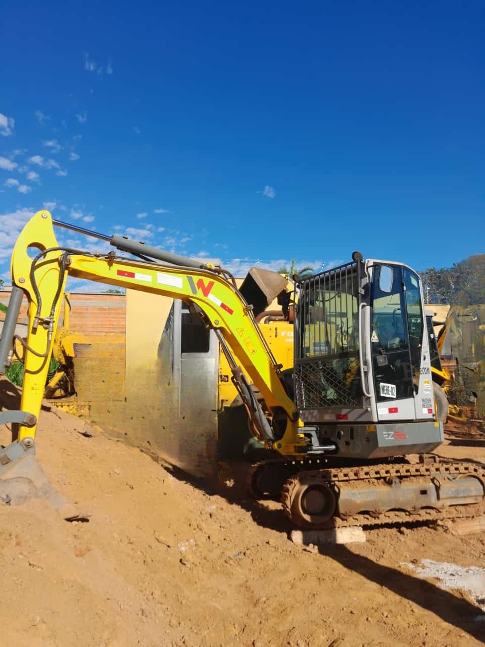 Mini Escavadeira Wacker Neuson EZ26 2018 - Imagem 1