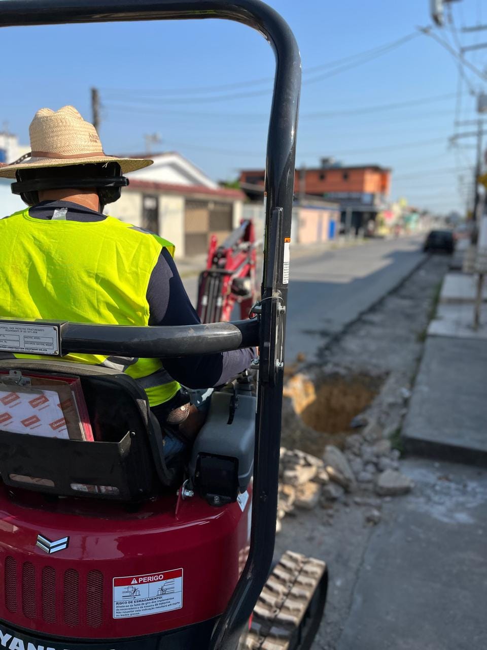 Mini Escavadeira Yanmar Vio12 2023 - Imagem 3