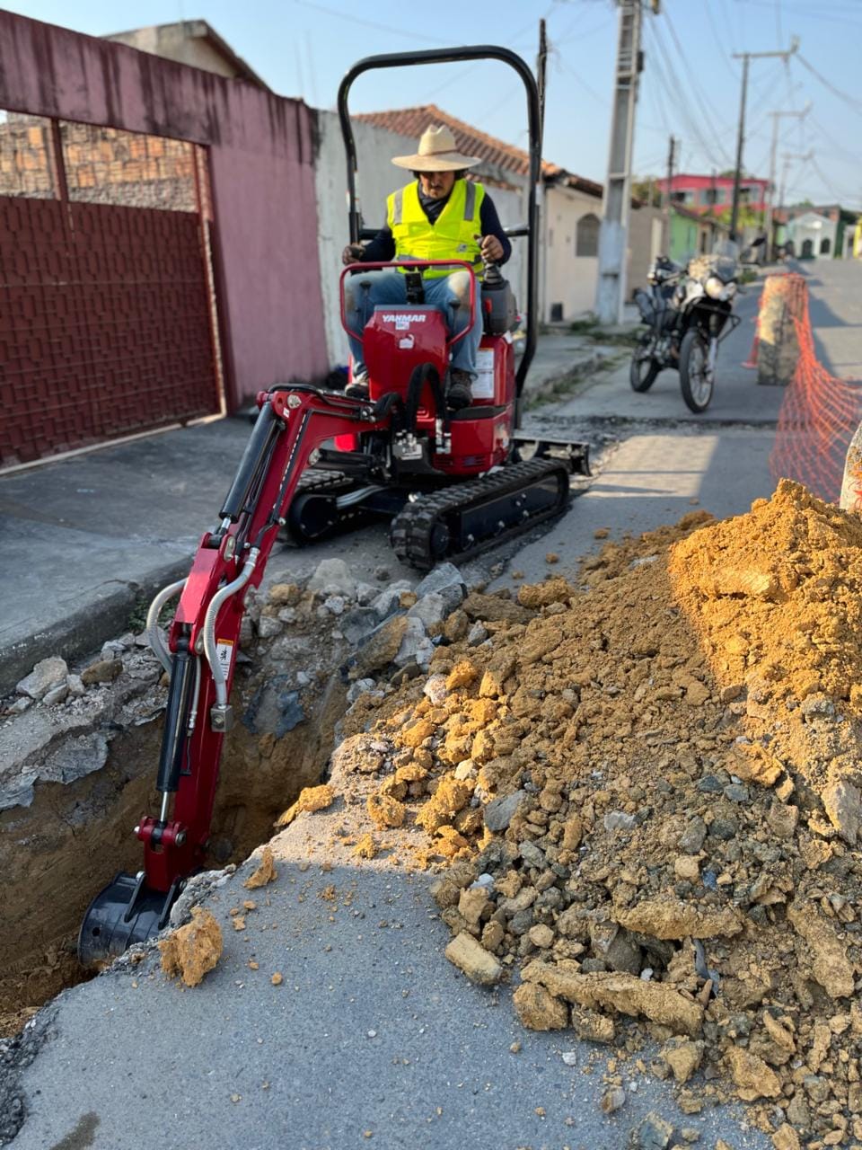 Mini Escavadeira Yanmar Vio12 2023 - Imagem 6