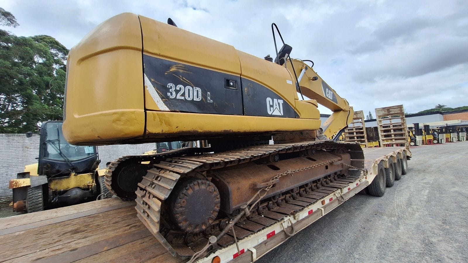 Escavadeira Caterpillar 320 DL 2011 - Imagem 3