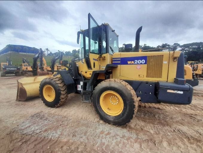 Pá Carregadeira Komatsu WA200 2018 - Imagem 6